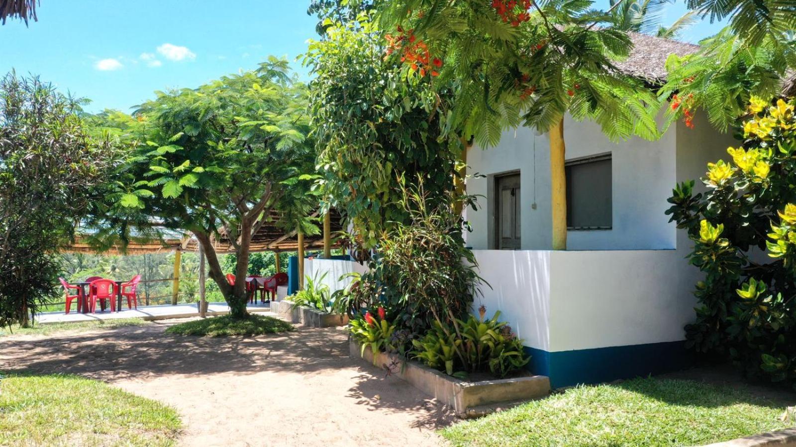 Complexo Alemanha - Vilanculos Backpacker Экстерьер фото